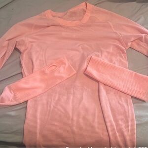 Pink lululemon long sleeve swiftly size 4